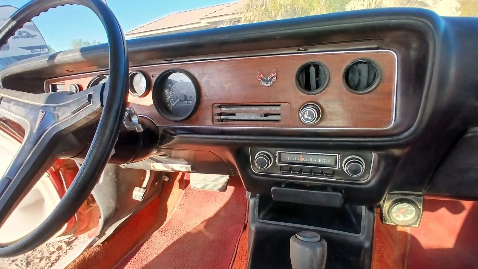 Dashboard and instruments